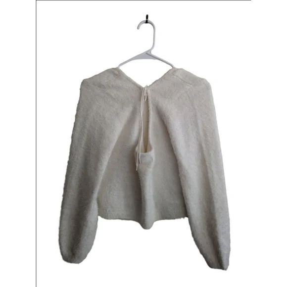 Women's Anthropologie Ivory Fuzzy Tie-Back Crew Neck Sweater M - Picture 5 of 10